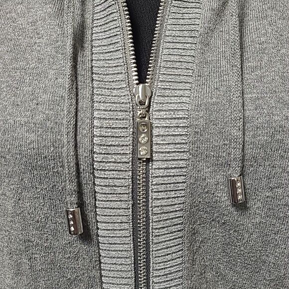 Chicos Zenergy Full Zip Jacket Womens Size 1 Small Hooded Cashmere Blend Grey - Picture 2 of 11